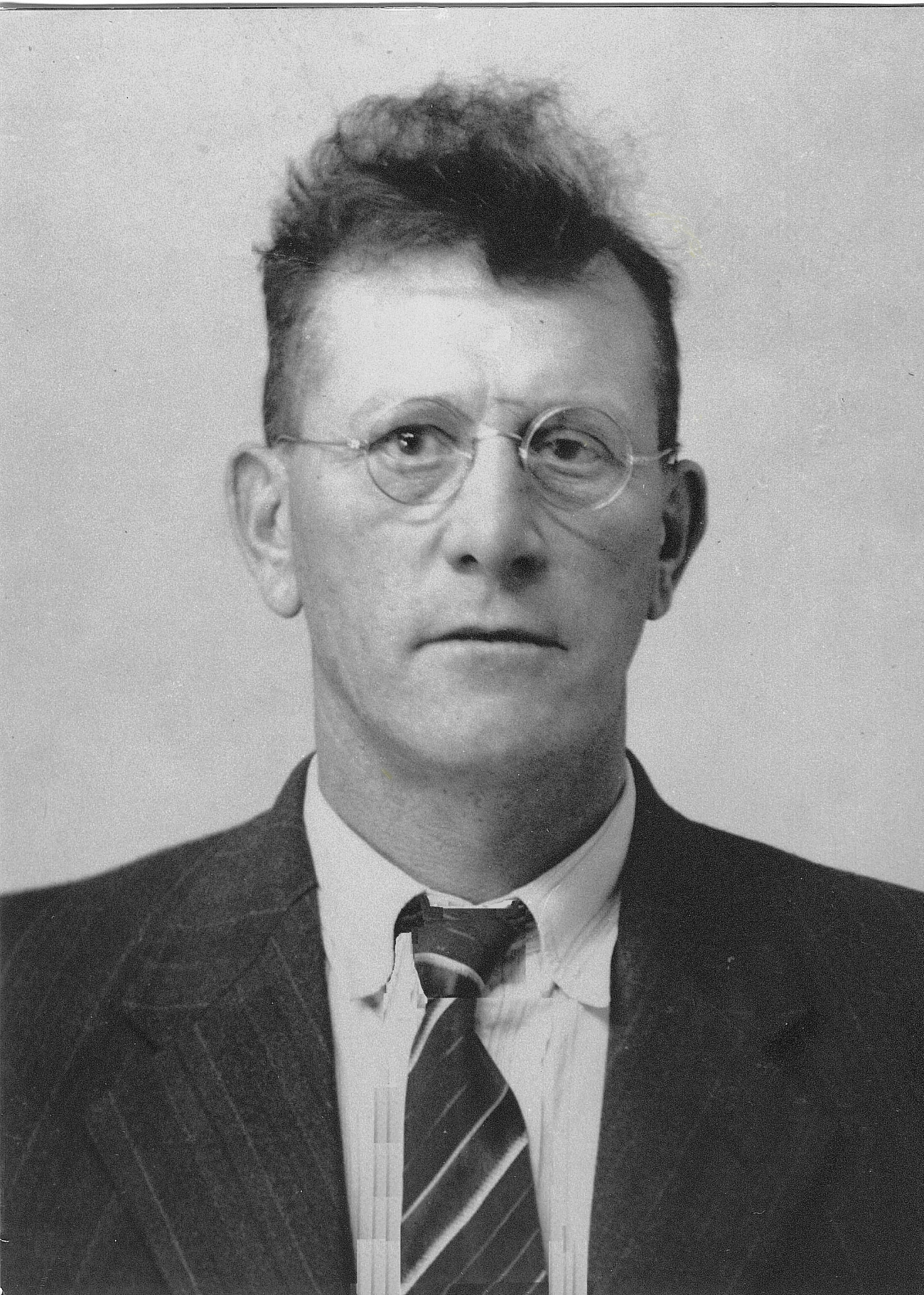 Anton Schmaltz, Betty's Father
